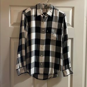 Black and white plaid long sleeve shirt